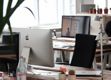 people-2567566_1280_stocksnap_bearb